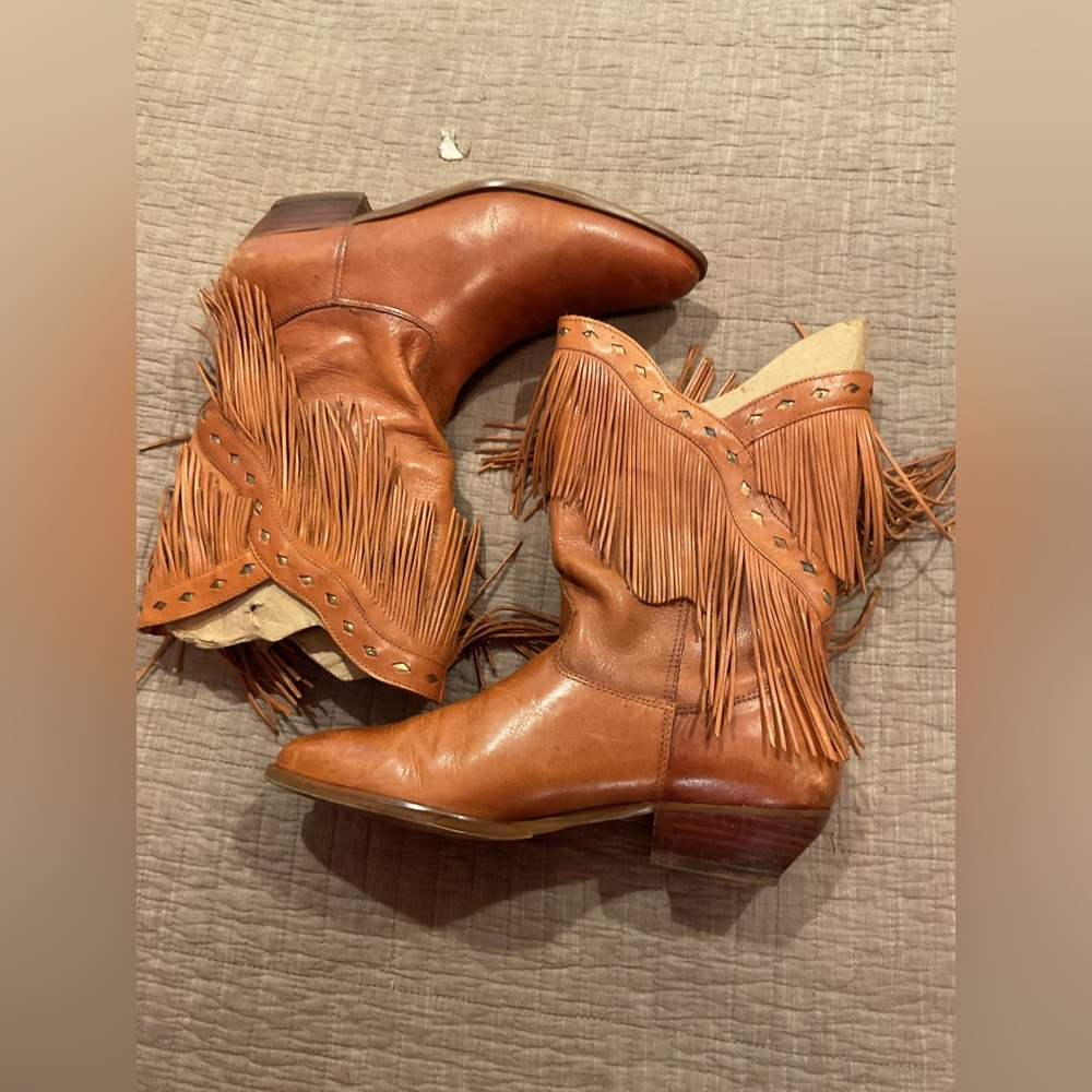 Fringed Leather Heeled Cowboy Boots - Brown